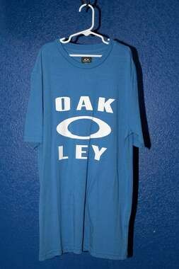 Y2K Oakley Button Up White Striped Shirt Size Extra Small